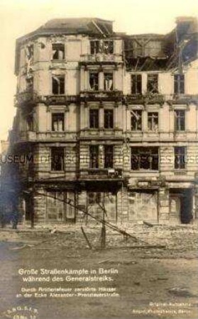 Zerstörte Häuser an der Alexanderstraße