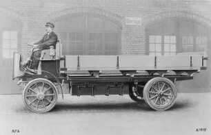 Alter Elektrowagen (Accumulatoren Fabrik AG) : Technikgeschichte | Elektrotechnik | Verbrauch elektrischer Energien | Gleislose Akkumulatorenfahrzeuge