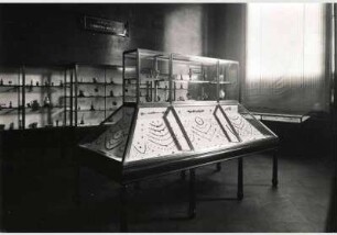 Aufstellung der Antikensammlung im Alten Museum, Antiquarium, Saal 5, Sammlung Friedrich Ludwig von Gans