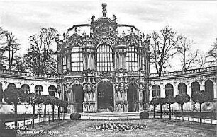 Dresden, Wallpavillon : Dresden. Zwinger. Wallpavillon. Hoffront von Südosten