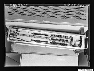 Prüfeinrichtung für Oberflächen, Einschub, Unterseite, Foto 1974