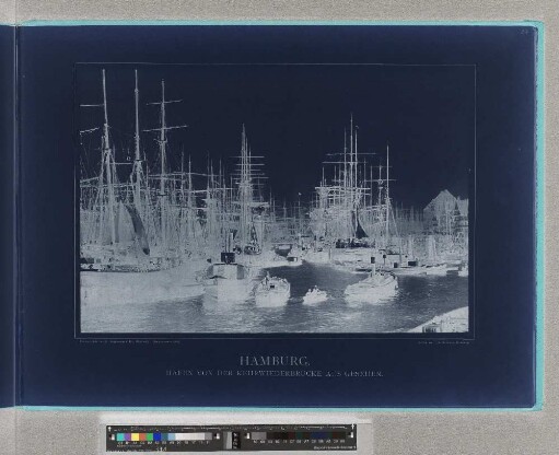 Hamburg : Hafen von der Kehrwiederbrücke aus gesehen