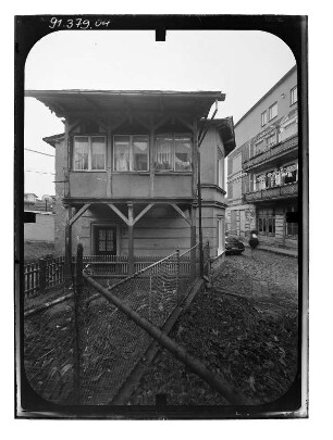 Sassnitz, Karlstraße 5. Wohnhaus. Seitenfront mit Veranda