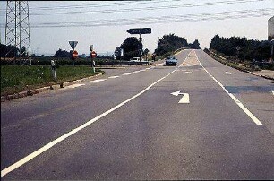 Knoten West Zufahrt von Westen (Pleidelsheim)