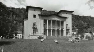 Villa Quisisana, Hotel Sendig