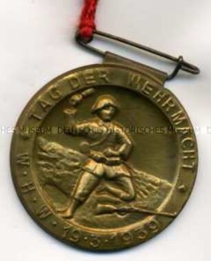 WHW-Abzeichen, "Tag der Wehrmacht", Infanterist