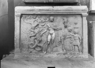 Weihrelief an einen Heros, von der Peloponnes
