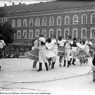 Fotoausstellung, Eröffnung Genosse Hager