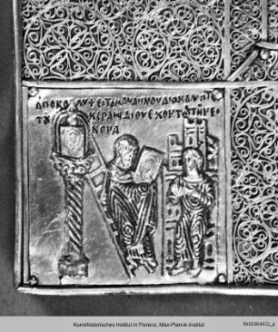 Mandylion : Äußerer Paläologischer Rahmen mit Szenen der Mandylion-Legende : Die Ziegel mit der das Mandylion bedeckt wird, trägt nun auch auf wundersame Weise das Abbild Christi