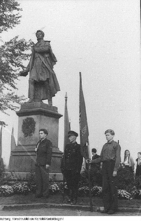 Dresden, Georgplatz, Theodor-Körner-Denkmal, Wiederaufstellung, 18. Oktober 1952