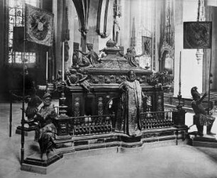 Gedächtnismal für Kaiser Ludwig den Bayern - Castrum doloris