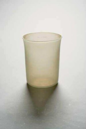 Trinkbecher aus Polyäthylen, Vitri Modellnummer 571 (Werkbundkiste Der Becher, Becher)