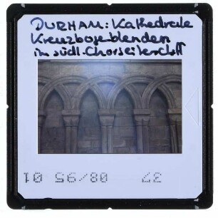 Durham, Kathedrale : Kreuzbogenblenden, Chor, südliches Seitenschiff