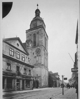 Ehemalige Schloss- und Stadtpfarrkirche Sankt Marien