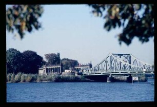 Glienicker Brücke 10.10.87.
