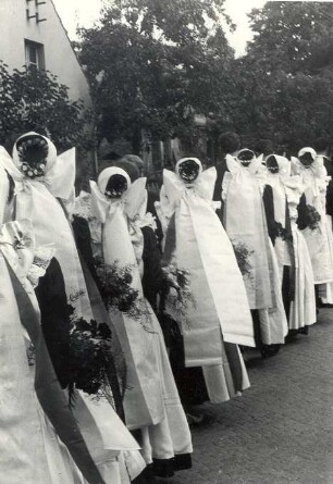 Hochzeit in Radibor : Gesellschaftliche Volkskultur - Sitten im Laufe des menschlichen Lebens - Hochzeit. Ort: Radwor / Radibor. Hochzeit.