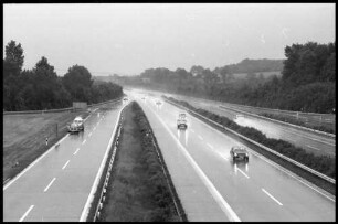 Freiburg: Mitte, Autobahn im Regen