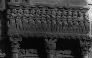 Arles, St. Trophime, Fassade, Verdammte
