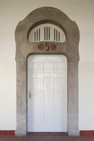 Portal der Badezelle 5