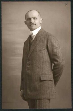 Mayer, Gustav