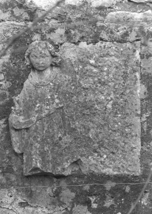 Reste eines Portals, Skulpturenfragment