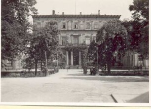 Neues Palais, heute Hochschule für Musik. Detmold. Neustadt