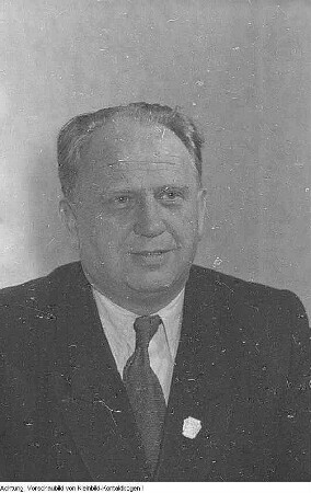 Dresden. Technischen Hochschule Dresden (ab 1961 Universität), Prof. Dr. Ing. Stamm, zuvor Direktor des Transformatoren- und Röntgenwerkes Dresden, 1954 & Dresden. Technischen Hochschule Dresden (ab 1961 Universität). Portraits von Professoren: Kurt Ernst Koloc (Rektor 1949-1953), Heidebroek, Stamm, Walter Frenzel, 1957