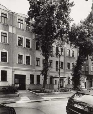 Wohnhaus mit Gaststätte