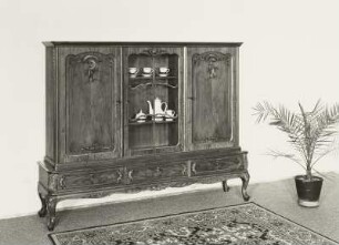 Wohnzimmerschrank