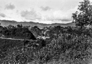 Blick vom Bungalow (Deutsche Indien-Expedition 1926/1929 - 3. Myanmar)