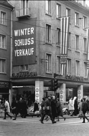 Freiburg: Winterschlussverkauf; Kaiser-Joseph-Straße; Haus Kausch