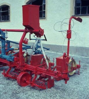 Fotografie: Sätechnik, Einzelkornsaat, Mais, Einzelkornsämaschine, Unterfußdüngung