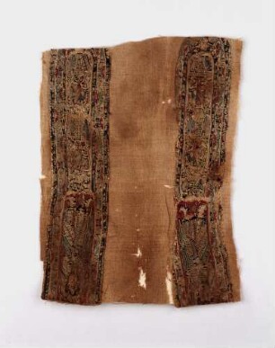 Gewebe mit applizierten Clavi