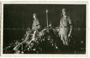 Aufbahrung Paul von Hindenburgs im Hindenburg-Turm des Tannenberg-Denkmales
