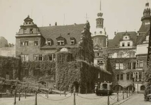 Dresden, Residenzschloss : Dresden-Altstadt. Residenzschloss. Kanzleihaus im Stallhof. Ansicht von Osten