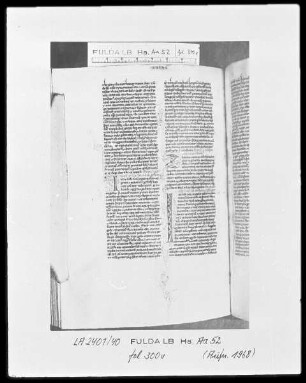 Biblia Latina — Initialen I, Folio 300verso