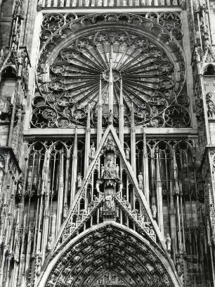 Das herrliche Westportal des Straßburger Münsters