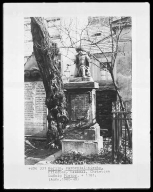 Grabmal des Christian Ludwig Pistor (+1781)