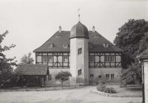 Radebeul, Knohllweg 37. Berg- und Lusthaus Hoflößnitz (1650, E. Eckhardt)