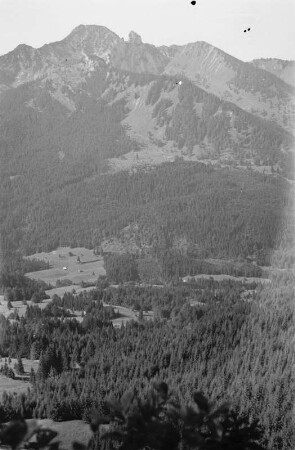 Risserkogel : Blick über ein Gebirge