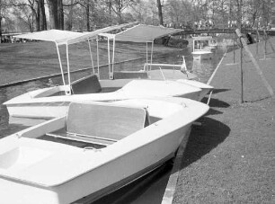 Havarie einiger Gondoletta-Boote auf dem Stadtgartensee.