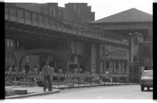 Kleinbildnegativ: Hallesches Tor, Mehringplatz, 1975