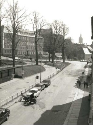 Annaberg-Buchholz. Adam-Ries-Straße. Blick nach Süden gegen den Turm der Stadtkirche St. Annen