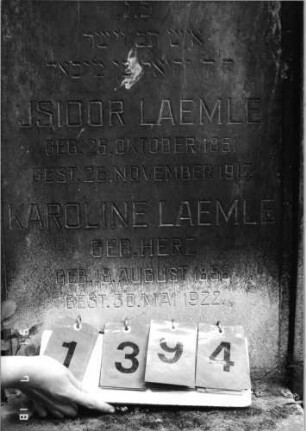 Grabstein 1394 [Hahn S. 130 Grab-Nr. 1949/50]: Grabstein 1394 (Detailaufnahme 2) [Hahn S. 130 Grab-Nr. 1949/50]