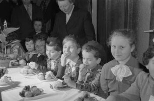 Jüdisches Kinderfest in der Religionsschule Joachimstalerstraße, organisiert durch den Jüdischen Nationalfonds