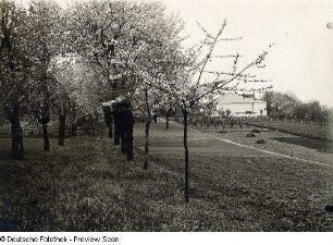 Mobschatz (Dresden-Mobschatz). Stadtteilansicht mit Gasthof Mobschatz