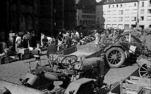 Freiburg: Traktoren auf dem Markt