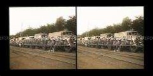 Kraftwagenabteilung auf der Bahn nach Ostende