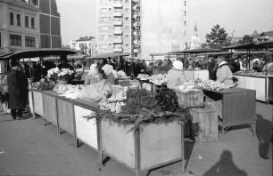 Bukarest: Piata Mare - Markt