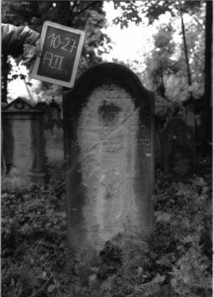 Grabstein A II/10/27